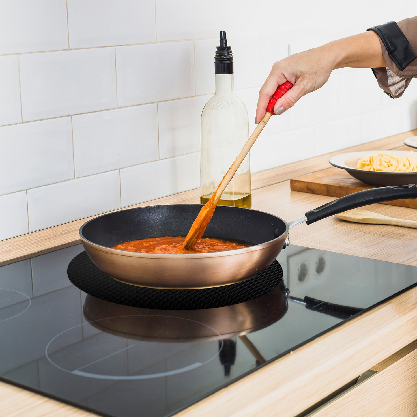 Tapis de cuisson induction - résistant à la chaleur jusqu’à 240 °C